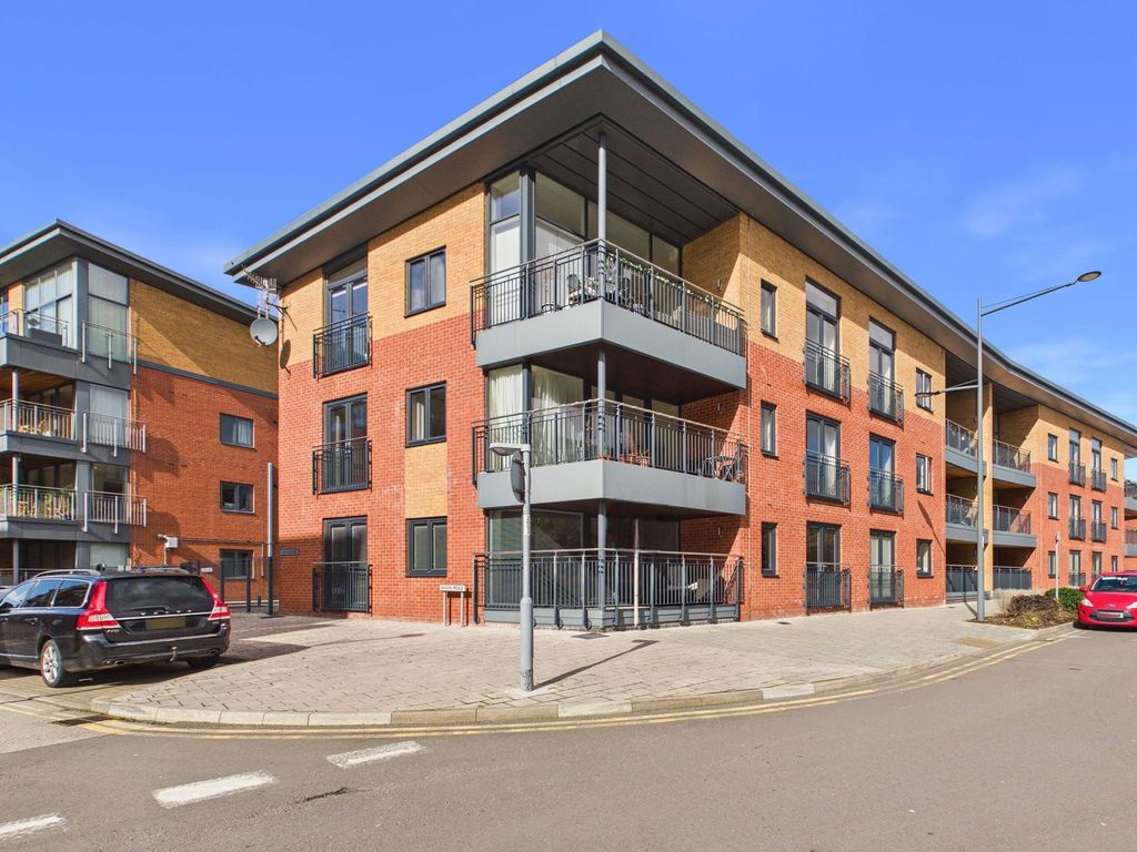 Property photo 1 of 9