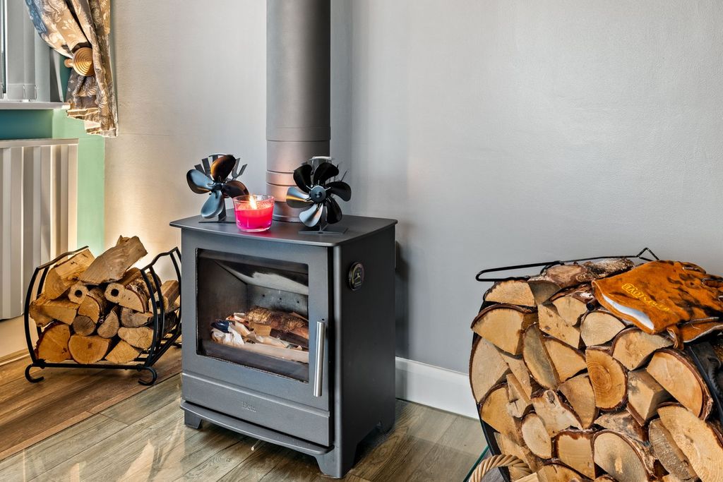 Property photo 3 of 16