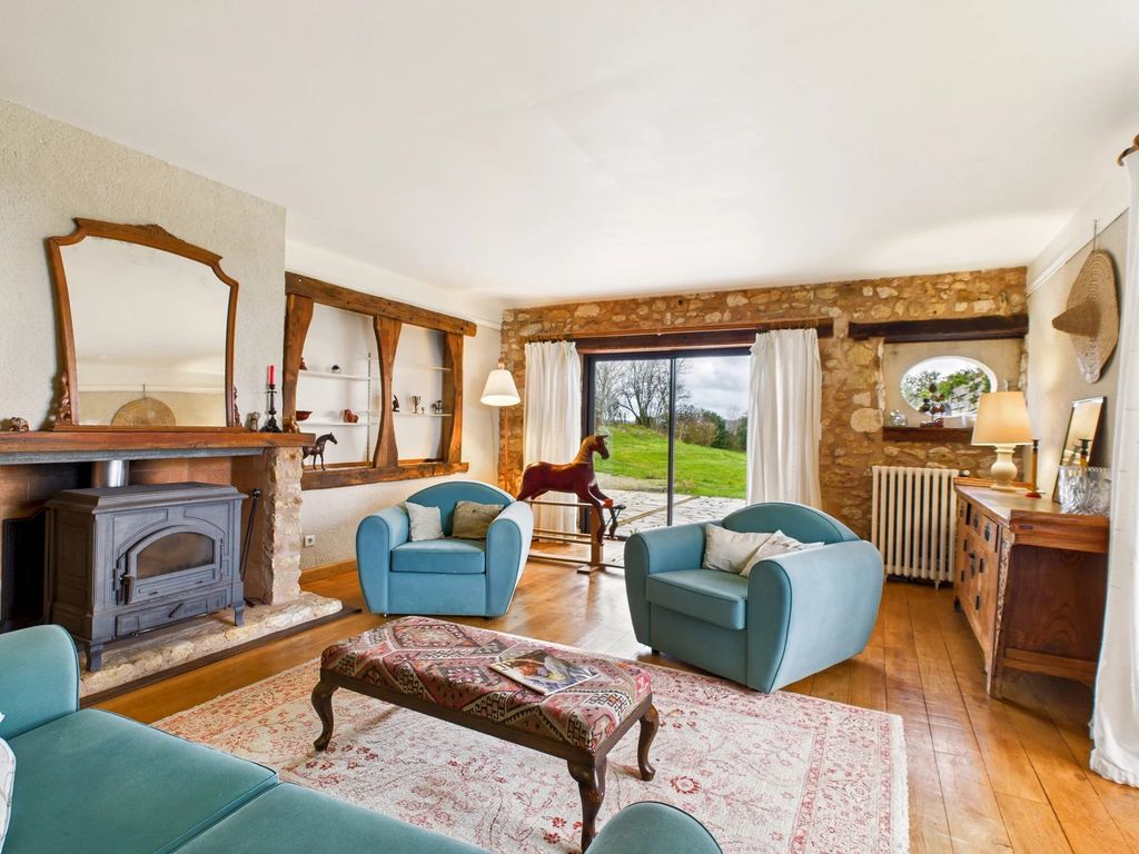 Property photo 3 of 15