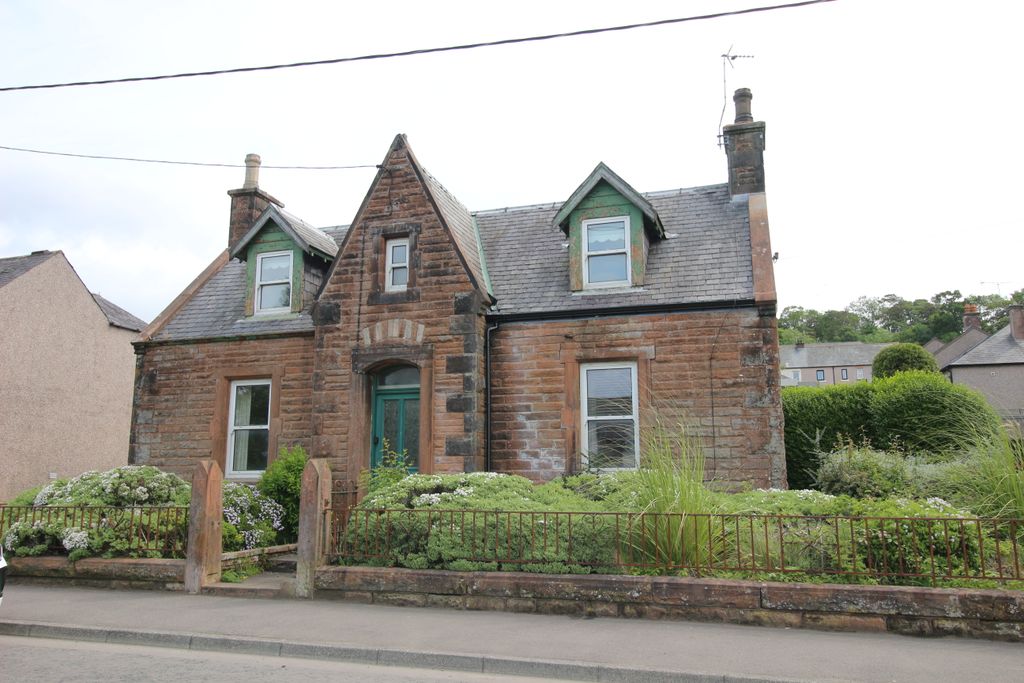 Property photo 1 of 11