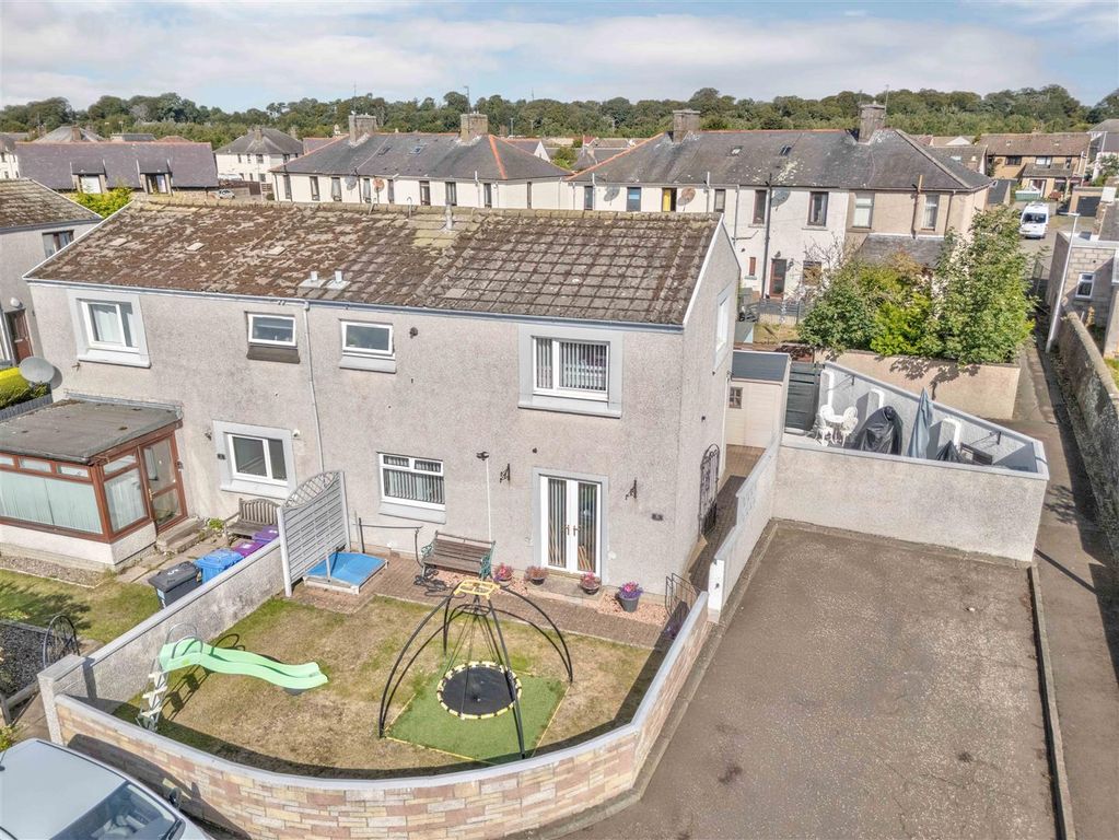 Property photo 1 of 17 6 Smieton Court Carnoustie-14.Jpg