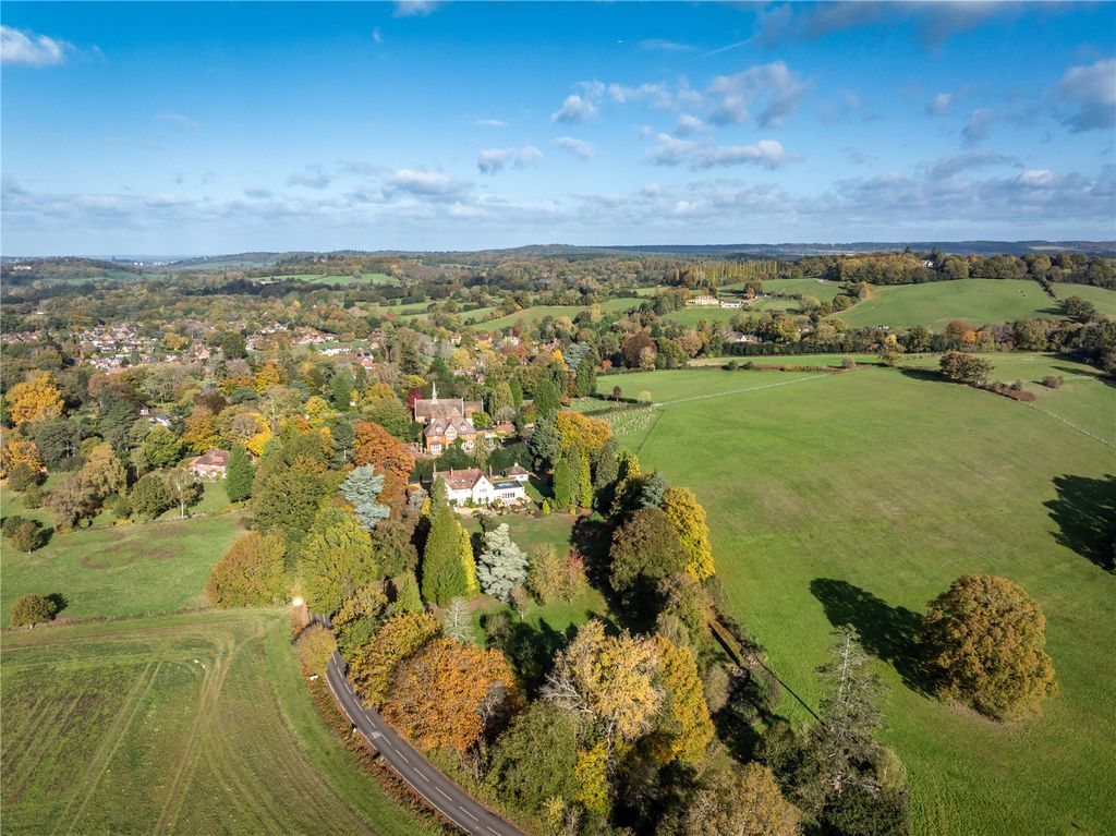 Property photo 2 of 40 House. Partnership