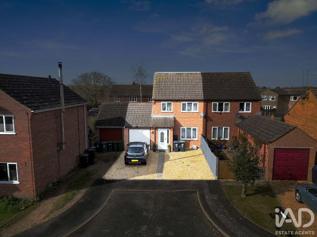 Property photo 1 of 18