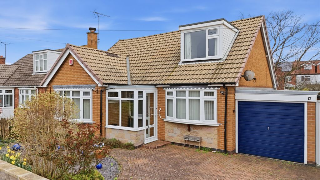 Property photo 1 of 19 Picture No. 05