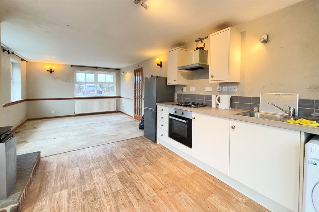 Property photo 3 of 22 Picture No. 38