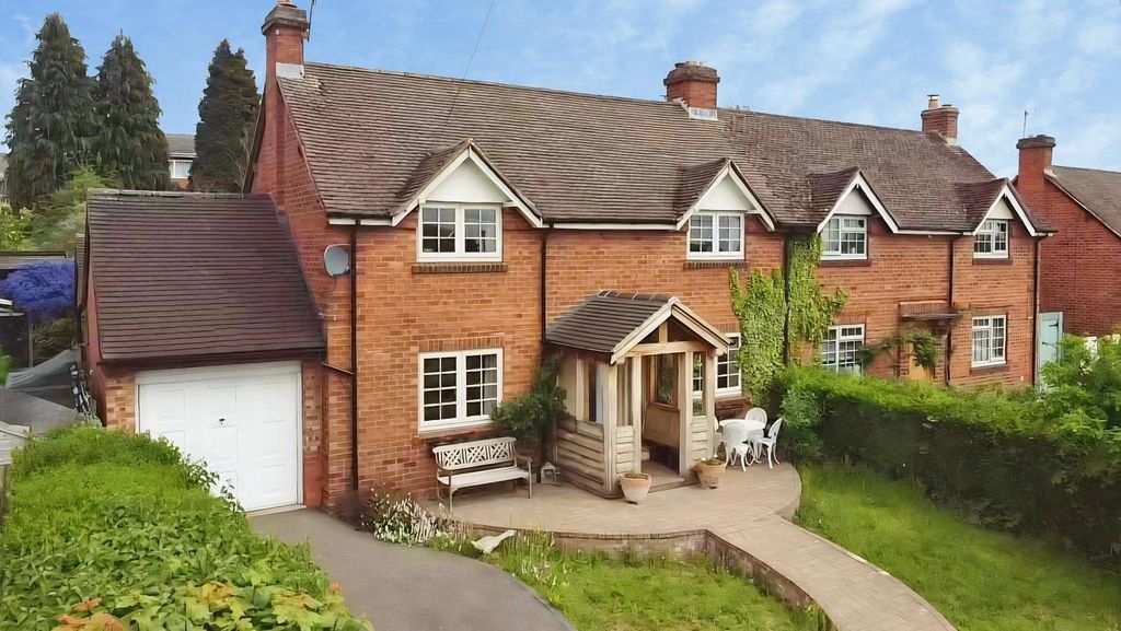 Property photo 1 of 33