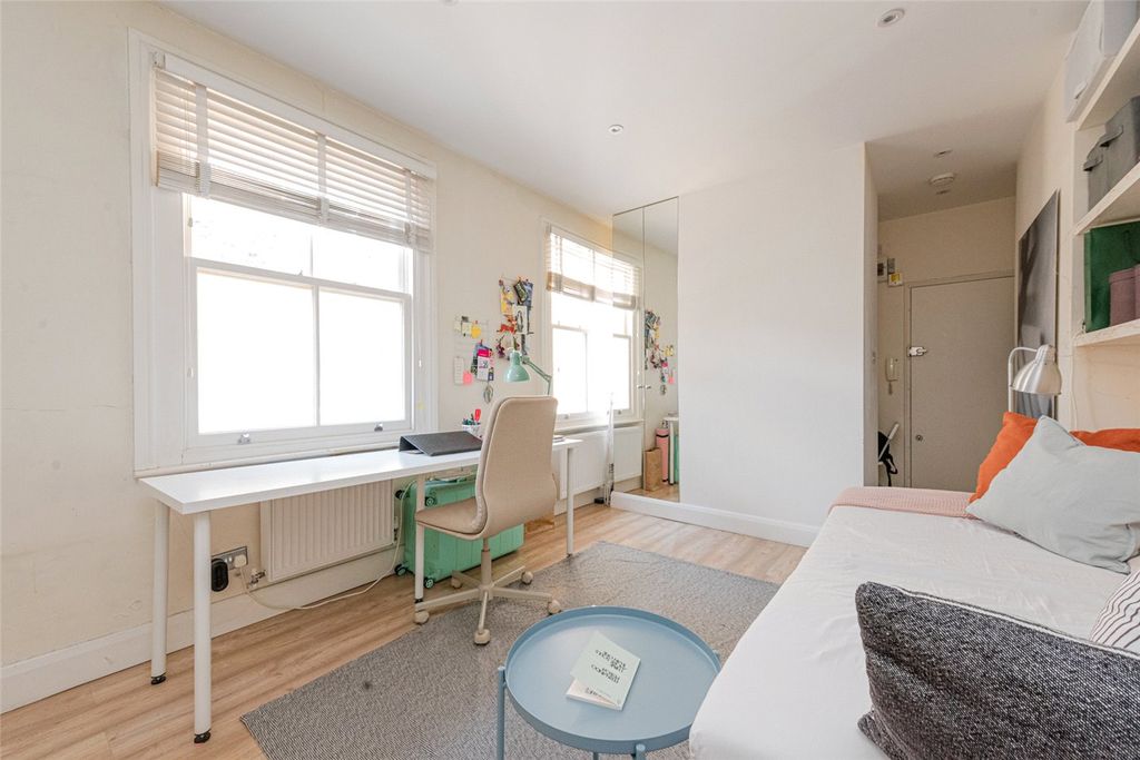 Property photo 2 of 4 Picture No. 15