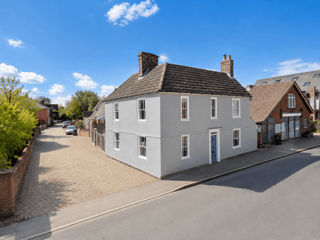 Property photo 1 of 19 4 Bedroom Detached For Sale