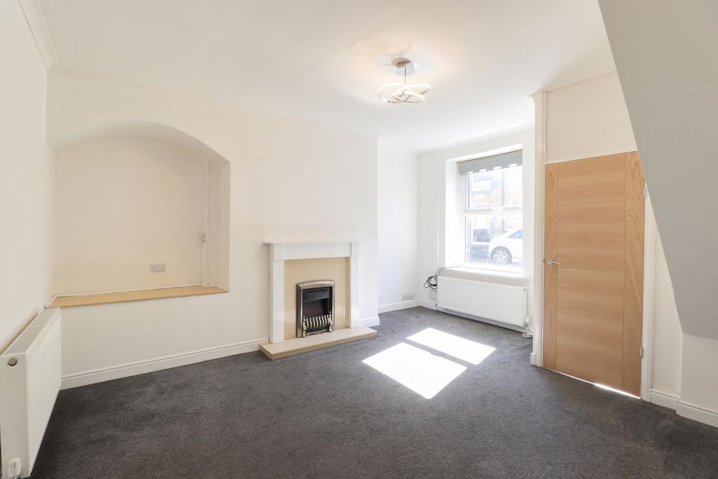 Property photo 2 of 9 Living Room 1