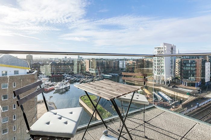 Property photo 3 of 8 601-Limeview-010-700