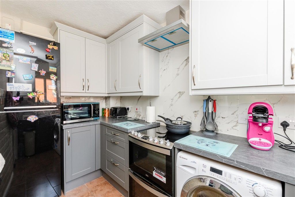 Property photo 3 of 13 Kitchen