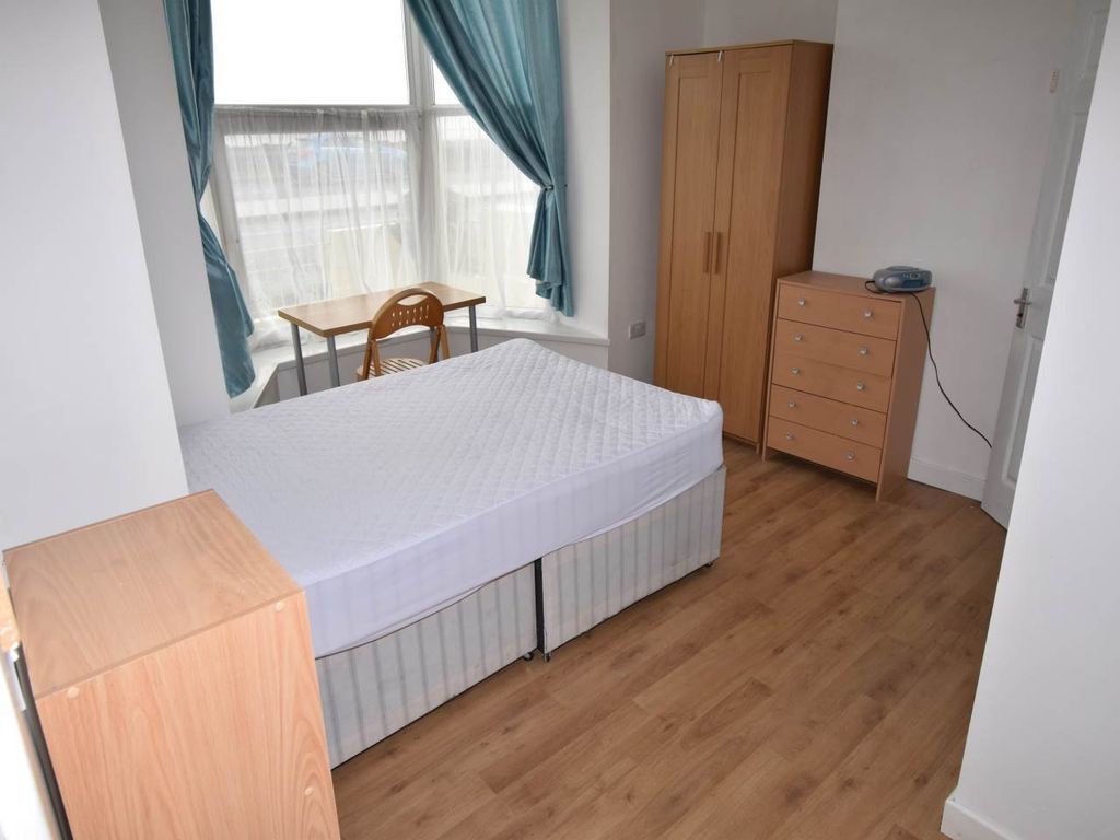 Property photo 1 of 14 Room 1