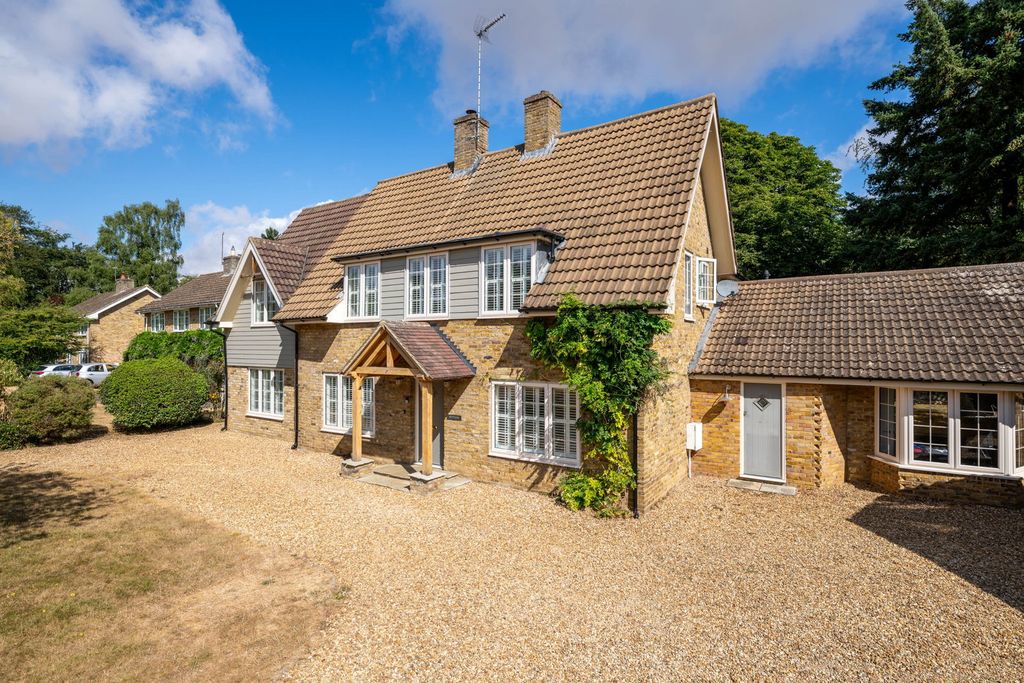 Property photo 1 of 47