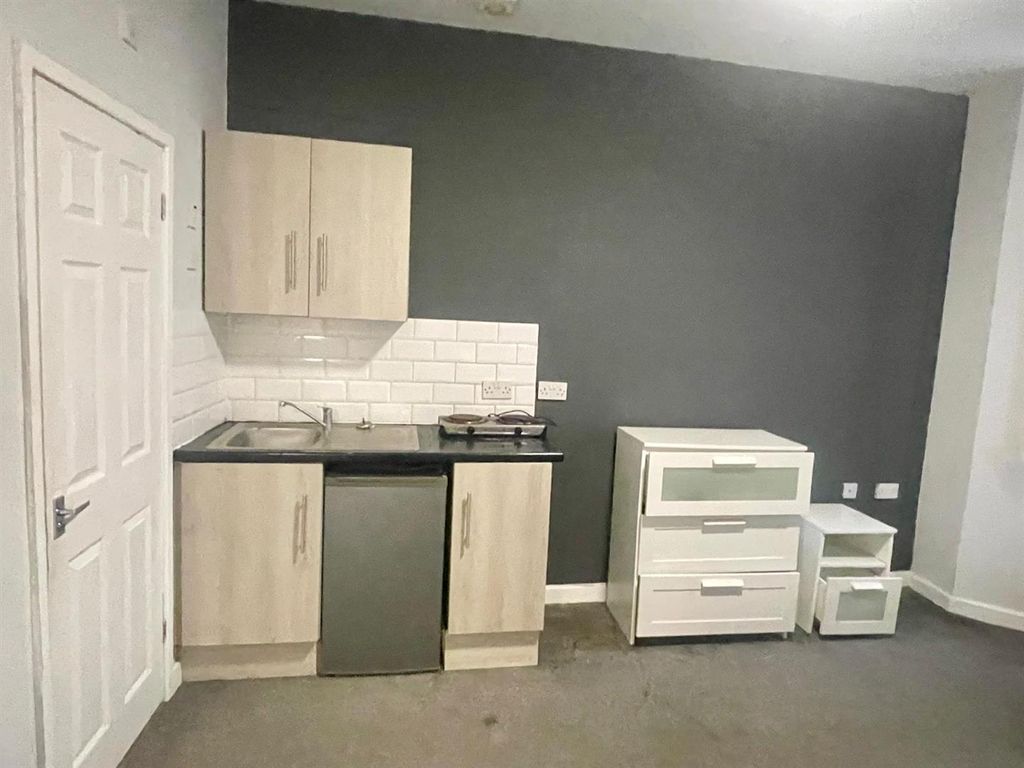 Property photo 3 of 12 Img-20251106-Wa0032.Jpg