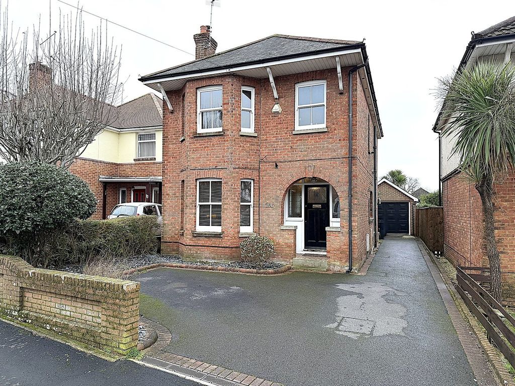 Property photo 1 of 37