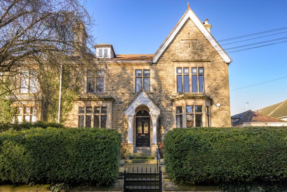 Property photo 1 of 30 Image