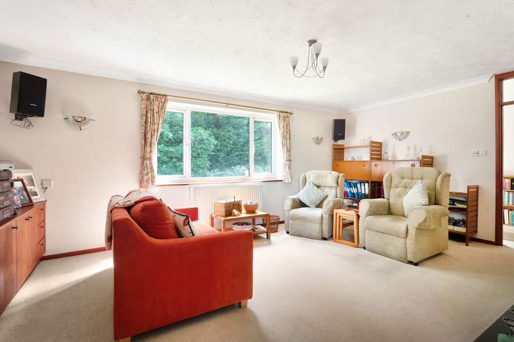 Property photo 2 of 14