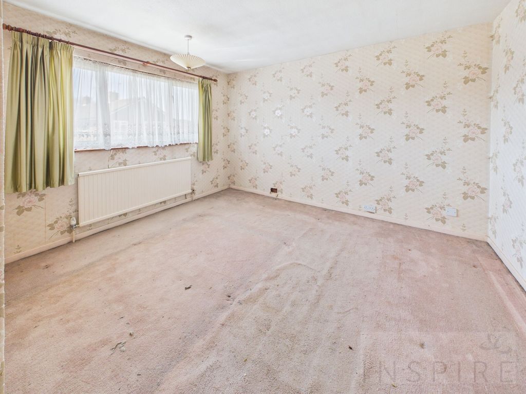 Property photo 3 of 27
