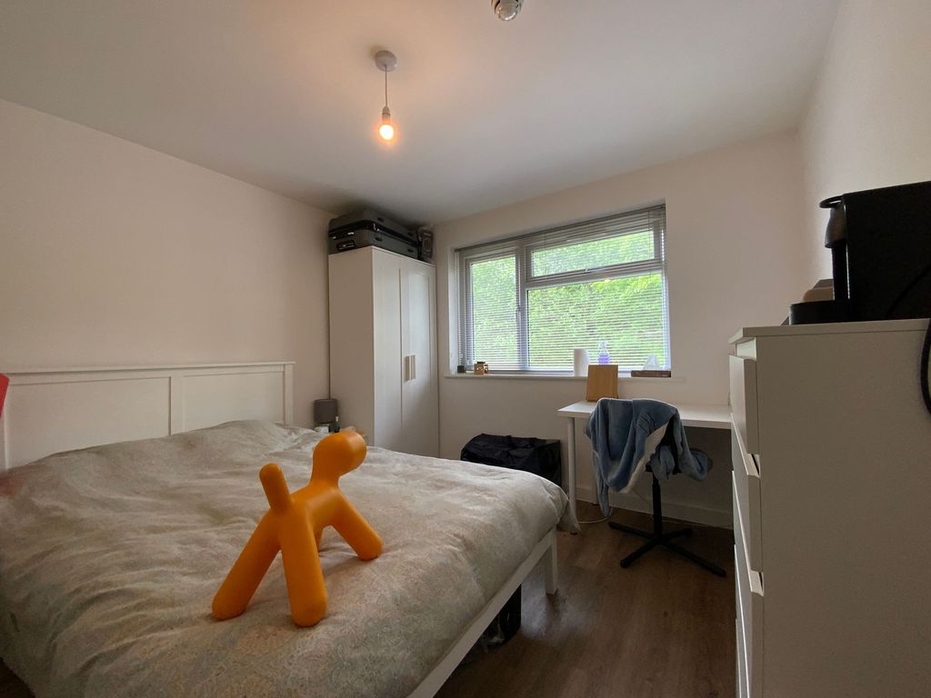 Property photo 1 of 9 Bedroom 1