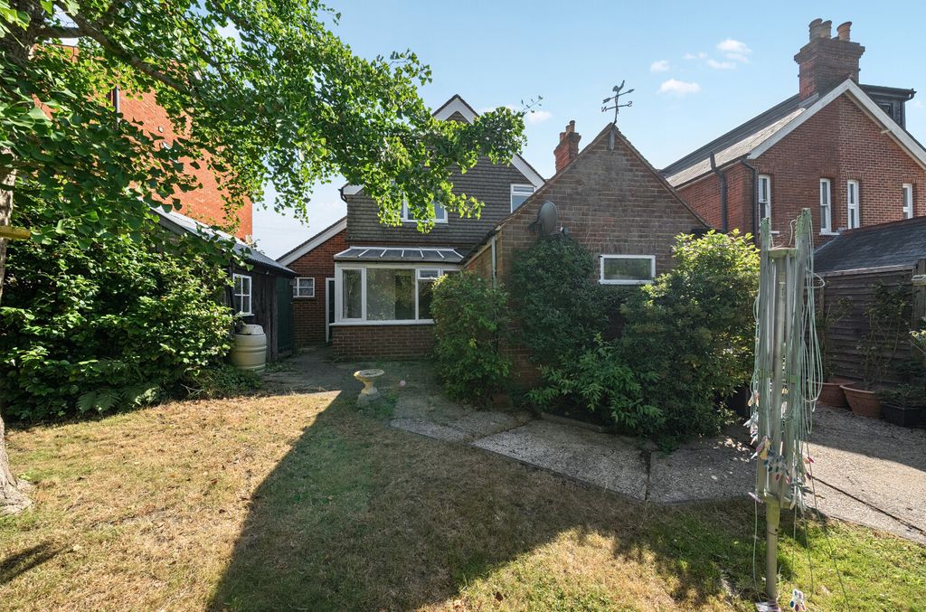 Property photo 3 of 14 1480378-7-6A4cc37...