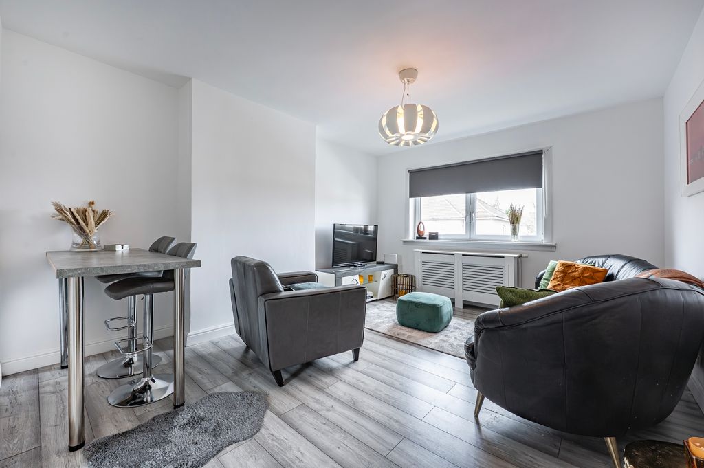 Property photo 2 of 29