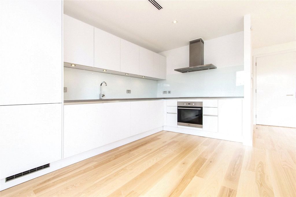 Property photo 2 of 13 Picture No. 02