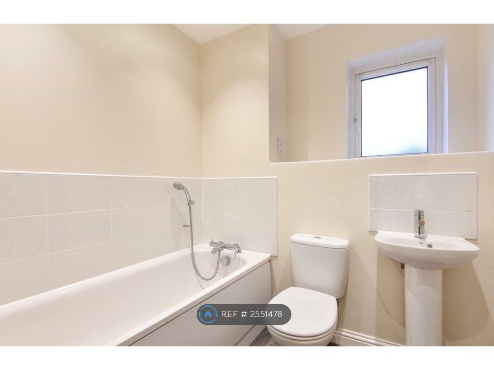 Property photo 3 of 4