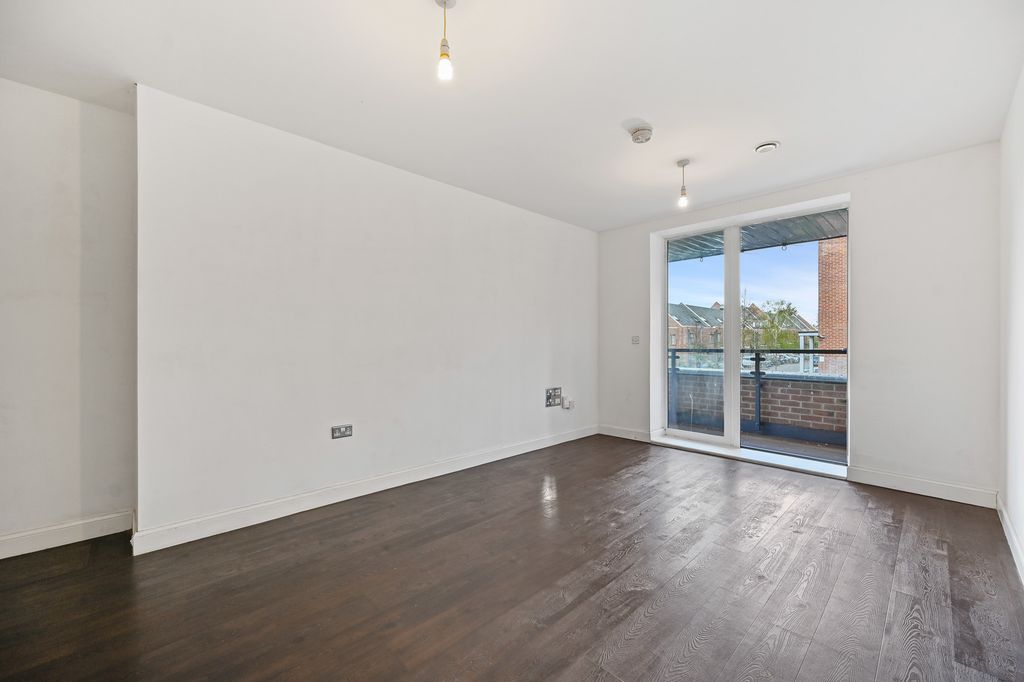 Property photo 2 of 12 11