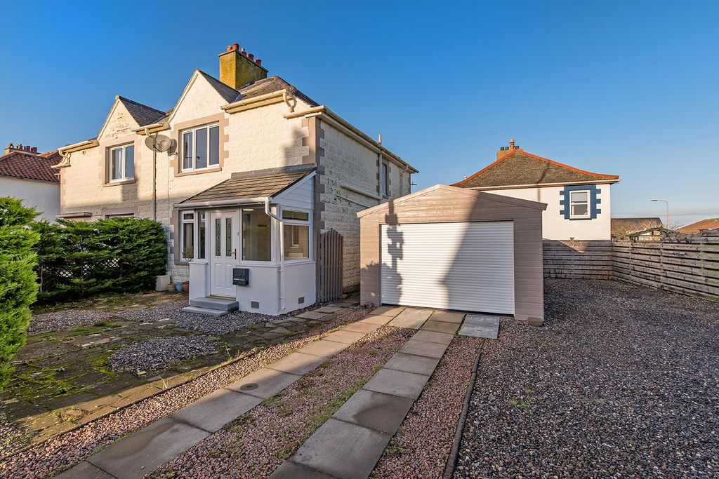 Property photo 3 of 20