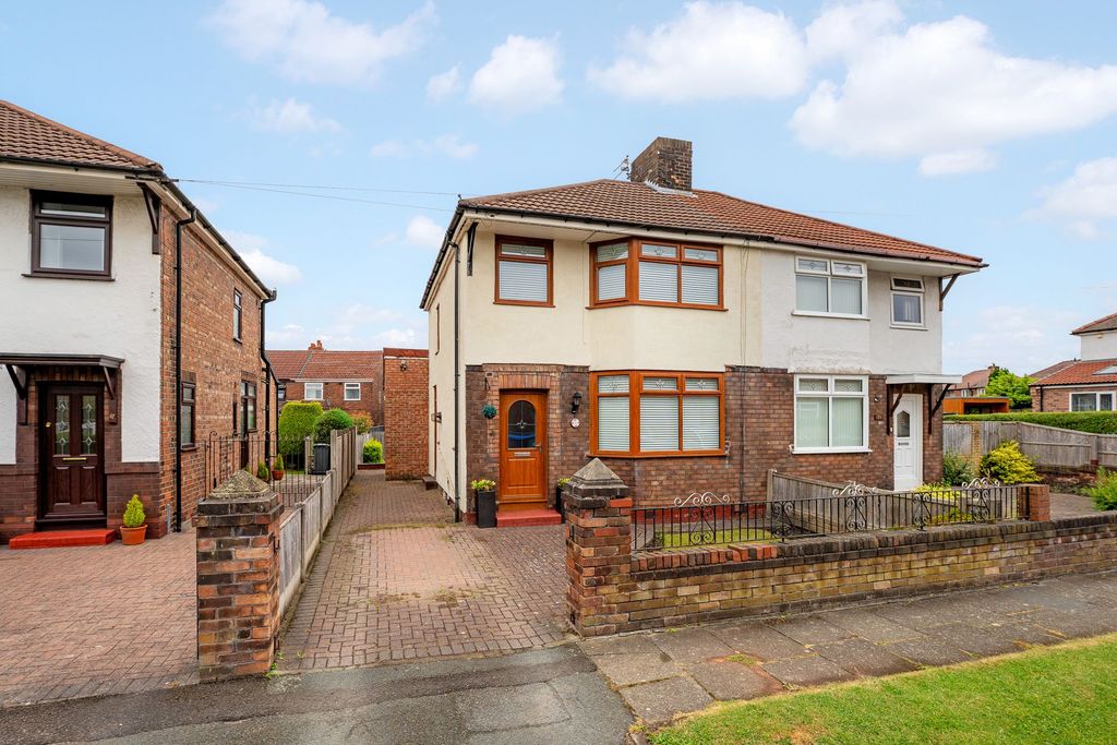 Property photo 1 of 26