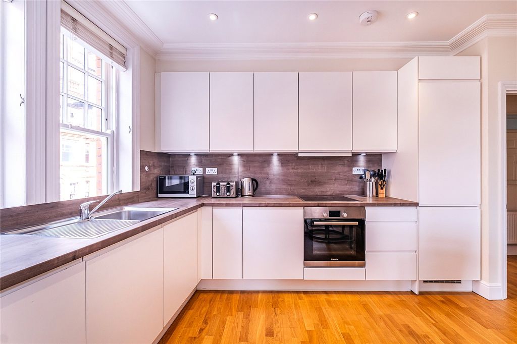 Property photo 2 of 12 Picture No. 04