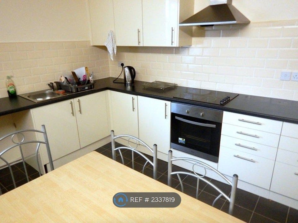 Property photo 2 of 5