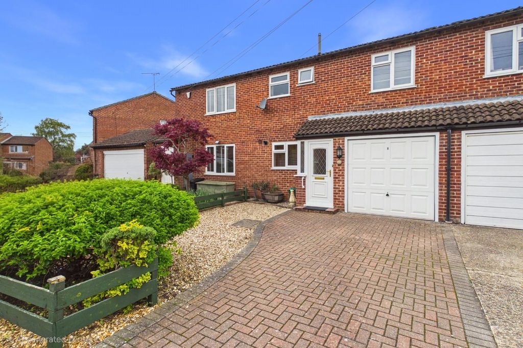 Property photo 1 of 18 Front Aspect