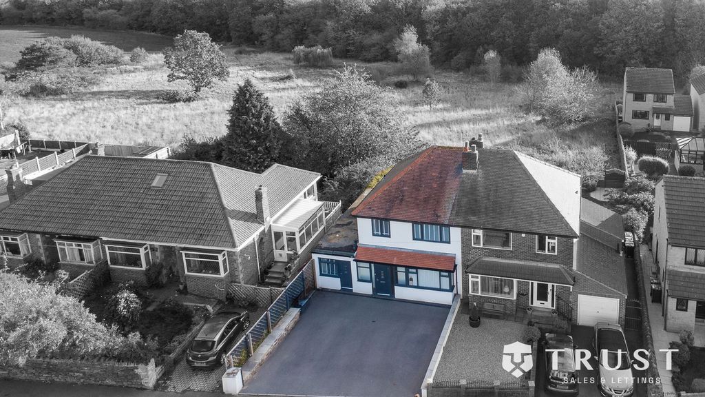 Property photo 2 of 49