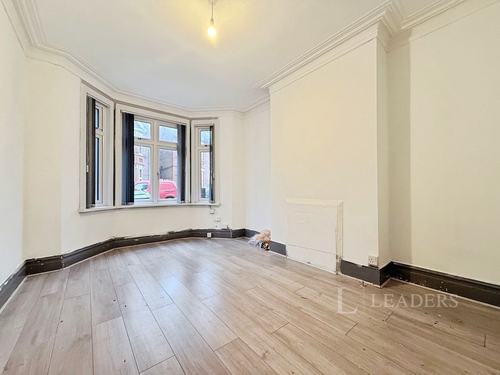Property photo 2 of 11 Pbox-Img.Jpg