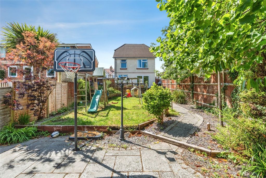 Property photo 2 of 22 Picture No. 65