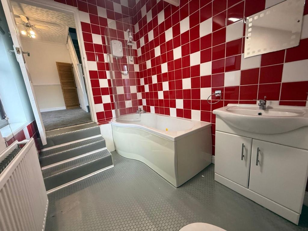 Property photo 3 of 10 65Acd8A6-4925-46d5-9Ec9-7Bea3ce5E015.Jpeg