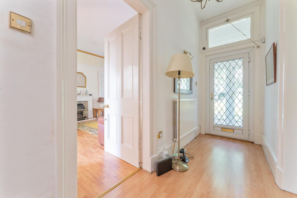 Property photo 3 of 23 Hallway