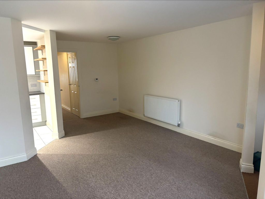 Property photo 3 of 8 Photograph 3