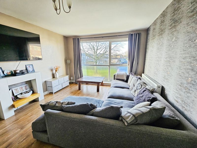 Property photo 2 of 8 Photo 11