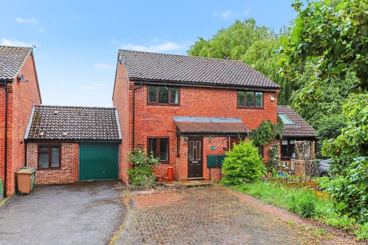 Property photo 1 of 15 330943
