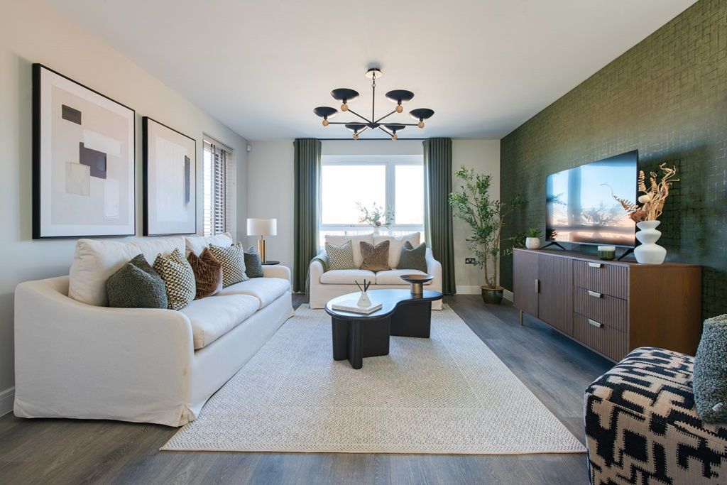 Property photo 3 of 18 A Bright And Spacious Lounge