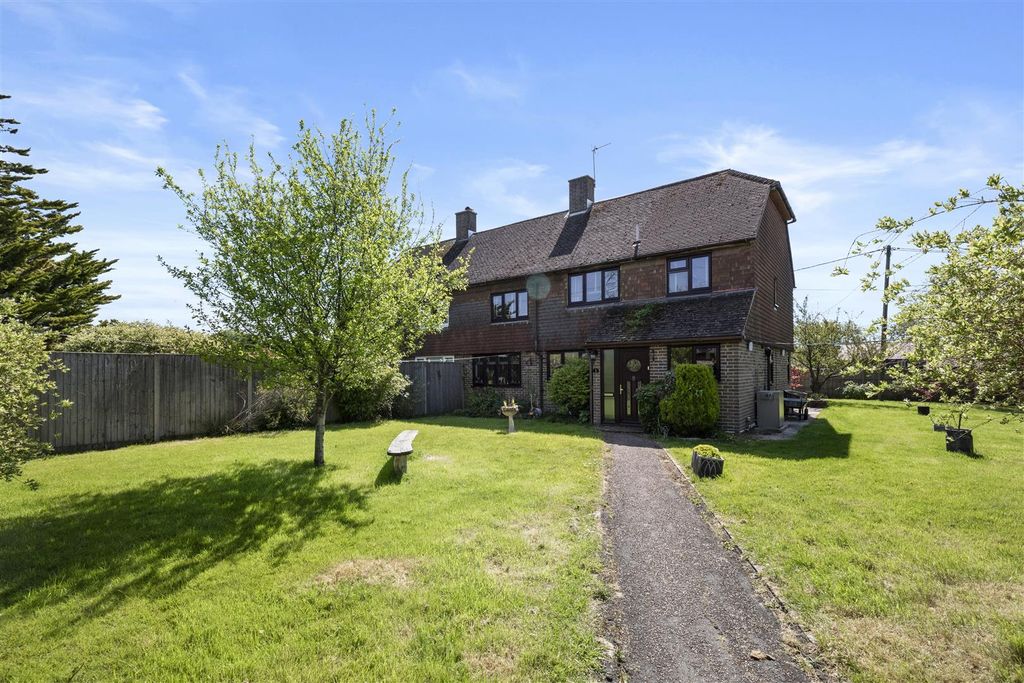 Property photo 1 of 32