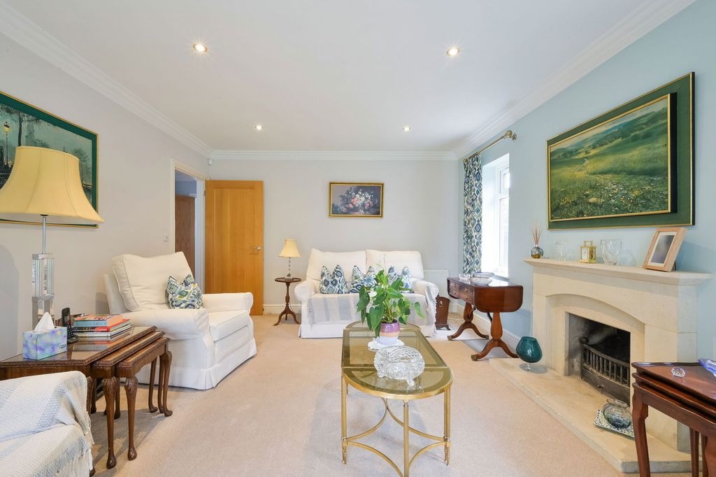 Property photo 3 of 22