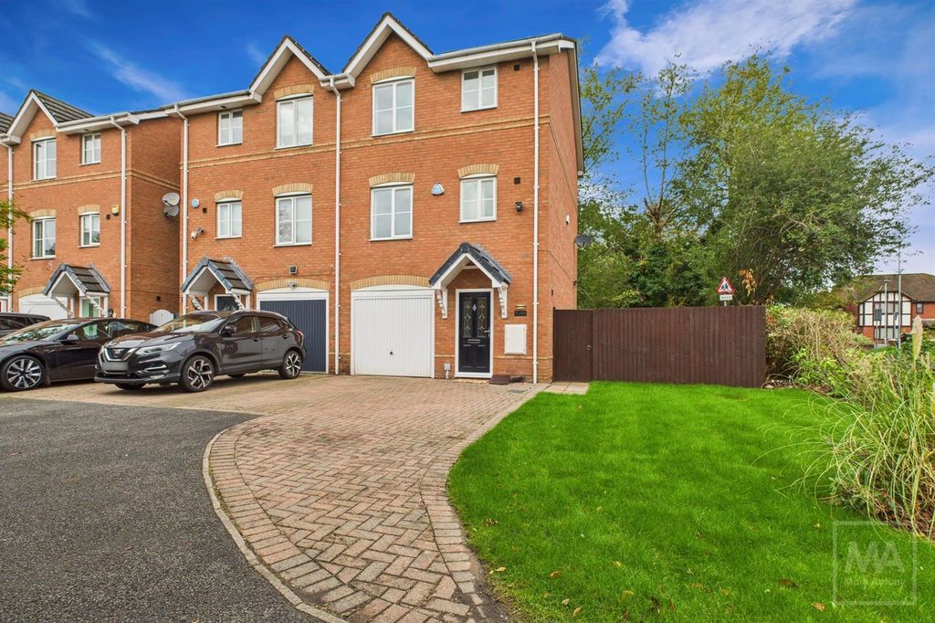 Property photo 1 of 15 Exterior