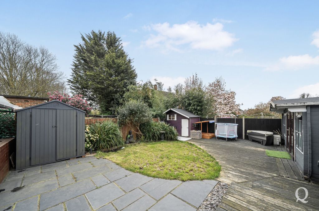 Property photo 2 of 24 5E6Efdbe-c841-4Ab...