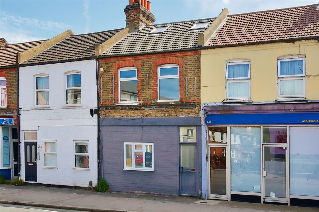 Property photo 2 of 12 251A_Haydons_Road_Image1_17318_4.Jpg