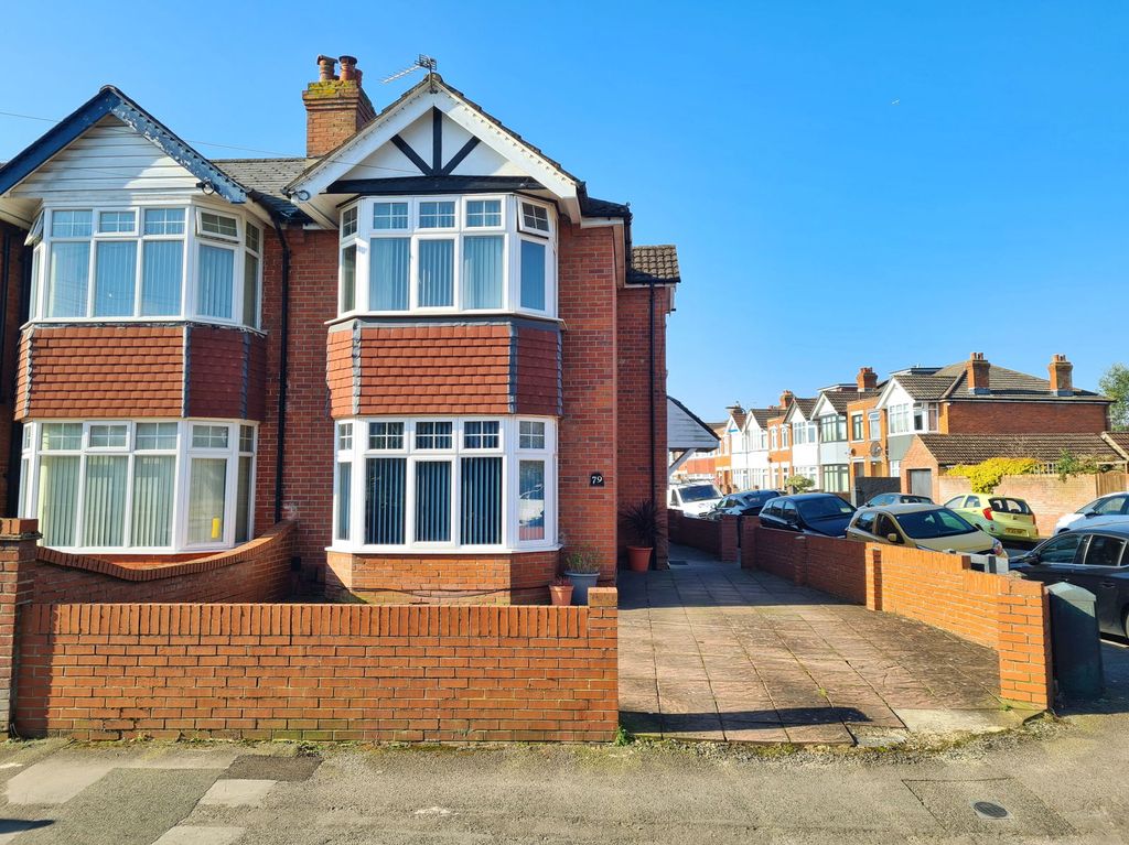 Property photo 1 of 28