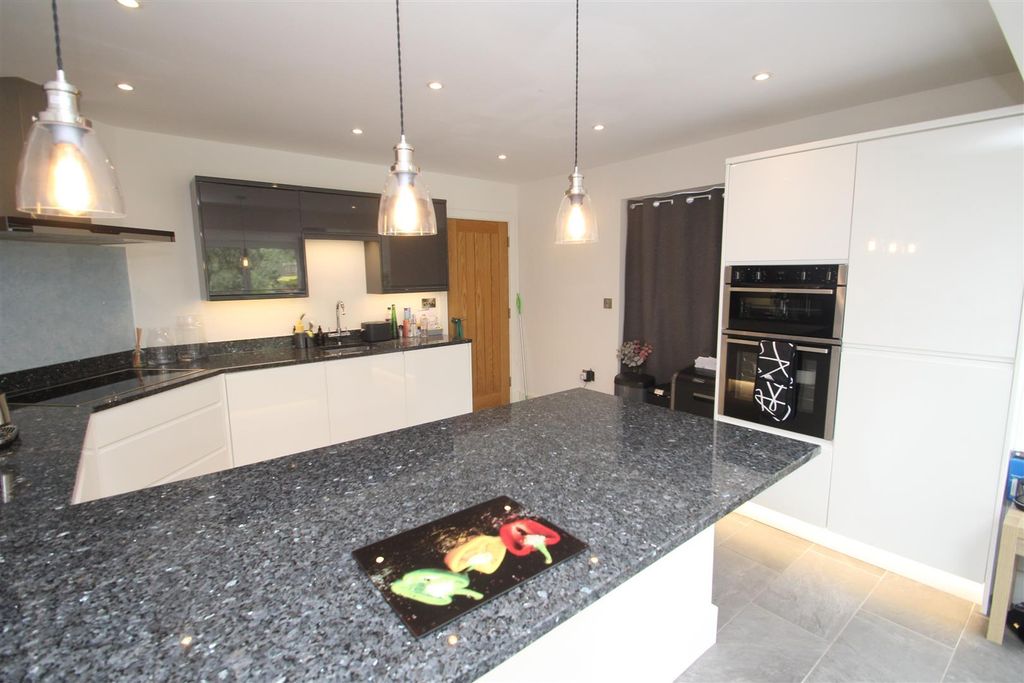 Property photo 3 of 23 Img_5389.Jpg