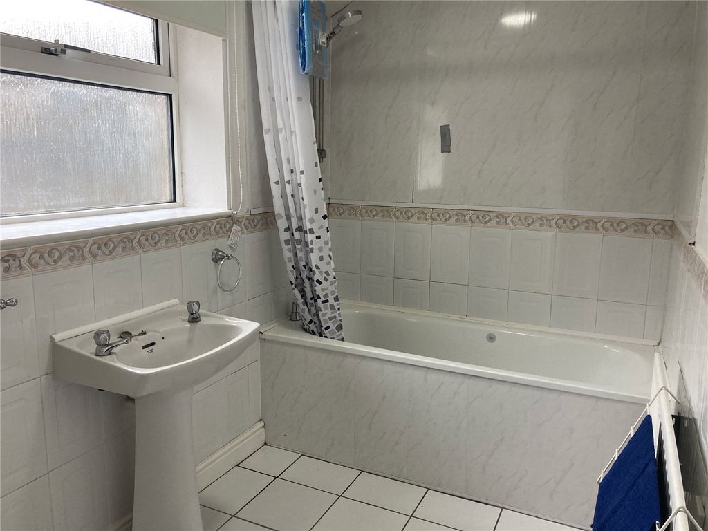 Property photo 3 of 9 Picture No. 07